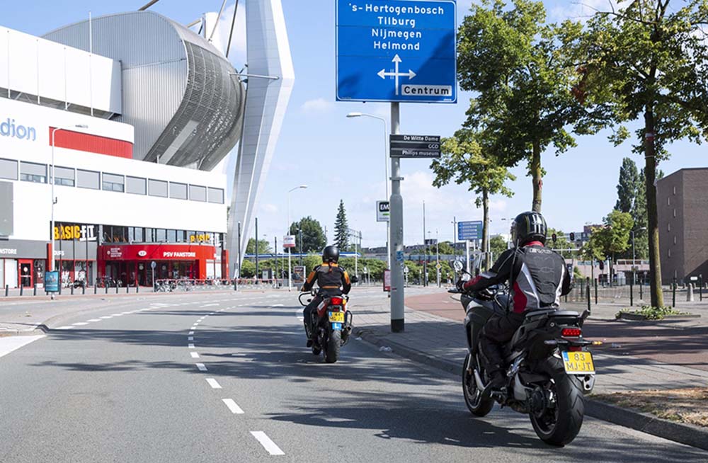 motorrijlessen motorrijbewijs Eindhoven Veldhoven Best Son Nuenen Geldrop Waalre